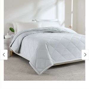 Soft Gray Blanket with PrimaLoft